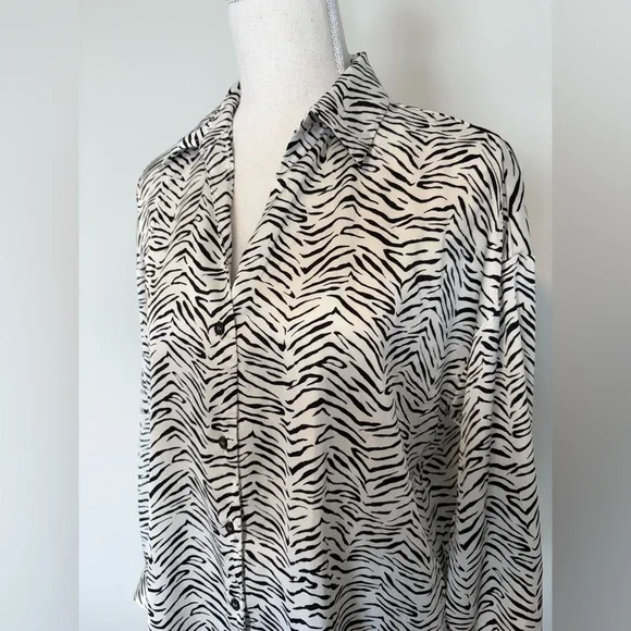 Zara Zebra Print Button Down Blouse XS Silky Long Sleeve - Picture 2 of 9